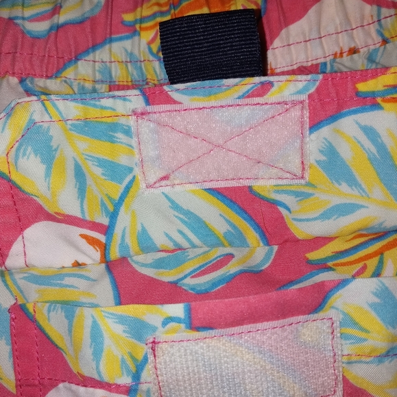 Vineyard Vines | Swim Trunks Hawaiian Floral Print Men's Size Medium - Picture 6 of 14